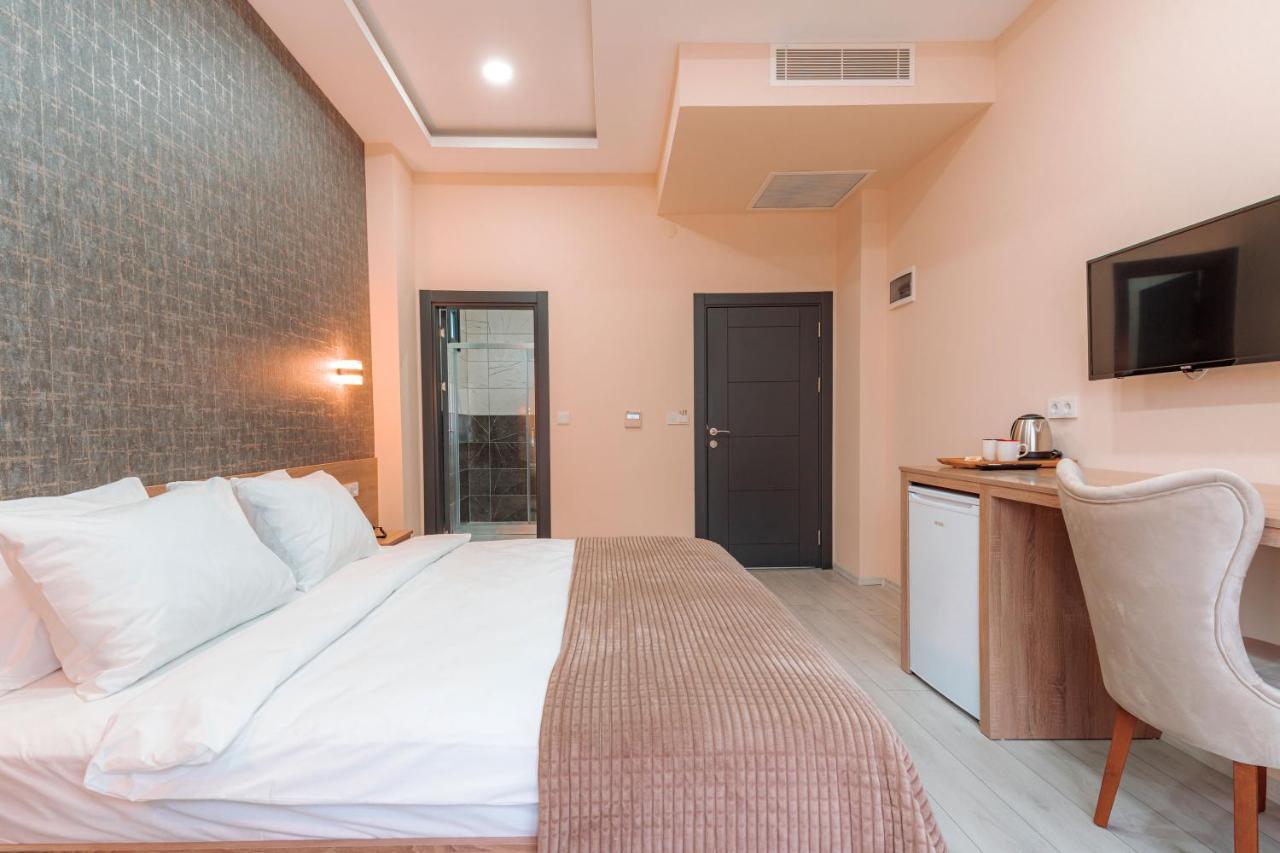 Lidzo Villa Butik Otel ทรับซอน ภายนอก รูปภาพ