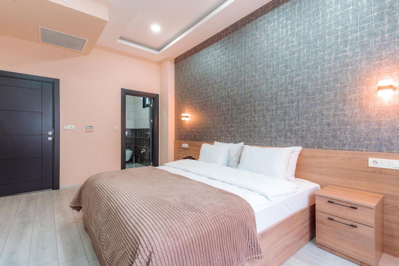 Lidzo Villa Butik Otel ทรับซอน ภายนอก รูปภาพ
